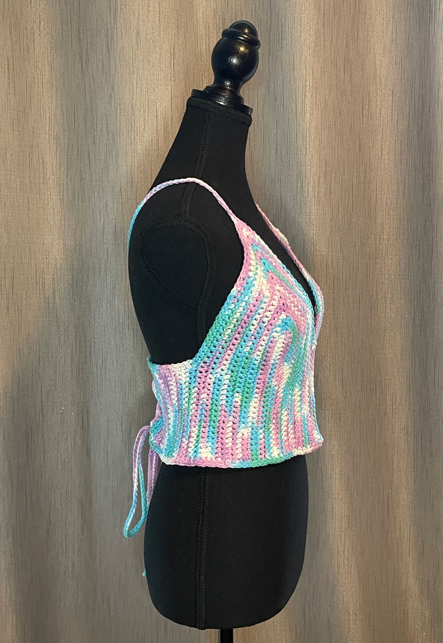 Crocheted Crop Top - size M/L