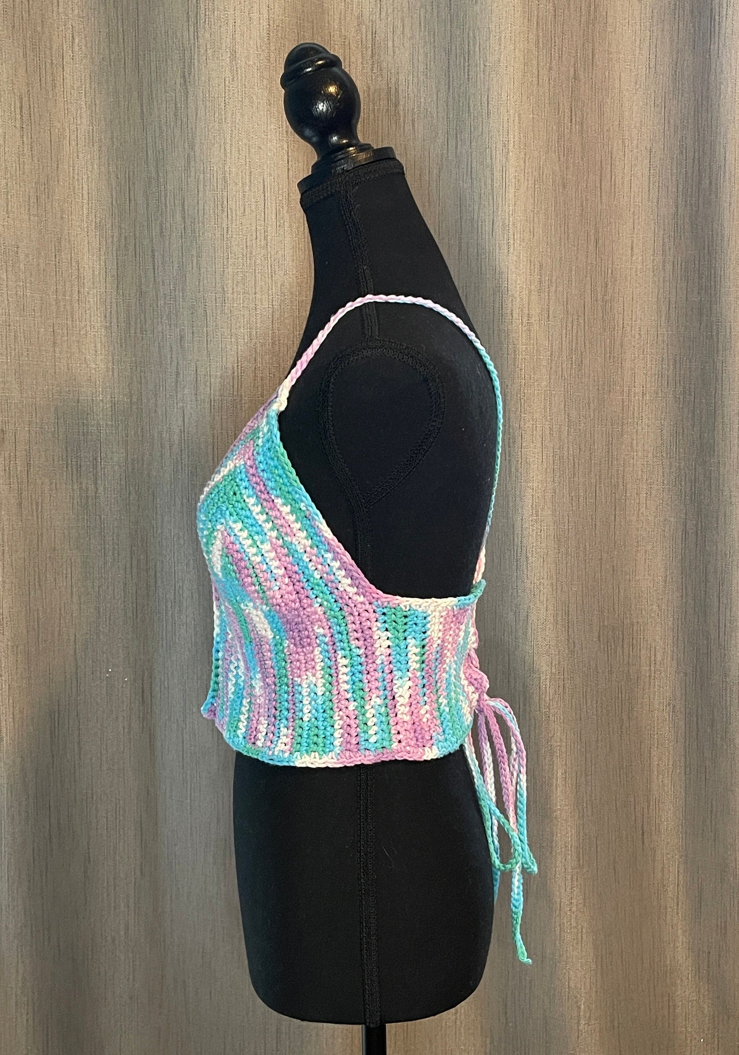 Crocheted Crop Top - size M/L
